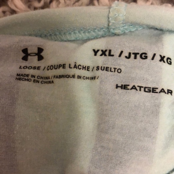 Underarm our hoddied sweatshirt - Picture 3 of 3